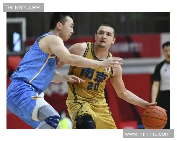 南京篮球队与武汉篮球队赛后技术分析与战术总结