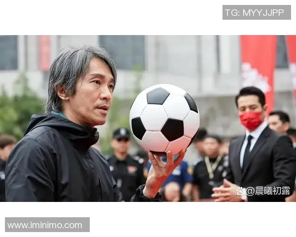 探索足球界的少林足球传承者有哪些明星球员曾学习少林武术技巧 探索足球界的少林足球传承者有哪些明星球员曾学习少林武术技巧