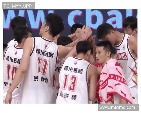 深圳排球队以74分稳居大师赛积分榜首位展现强劲实力